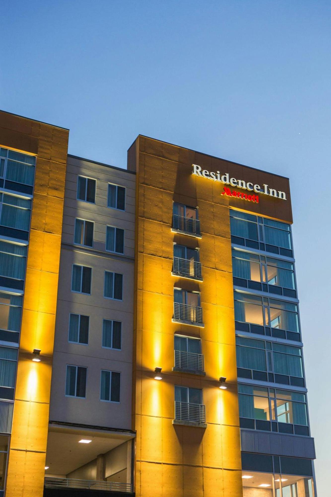 By Marriott Vanderbilt/west End 3*